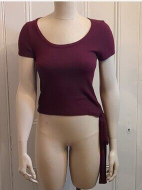 Plum Side Bow Top, Project Social T